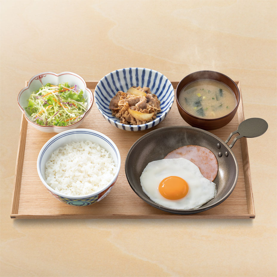 ハムエッグ牛小鉢定食