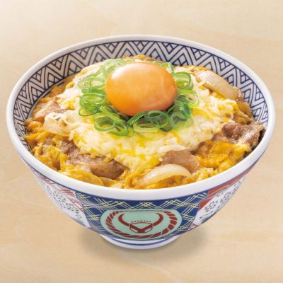 チーズ月見牛とじ丼