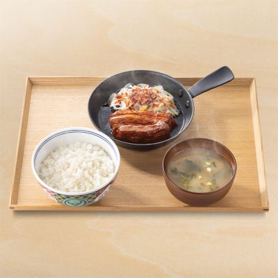 厚切り豚角煮定食